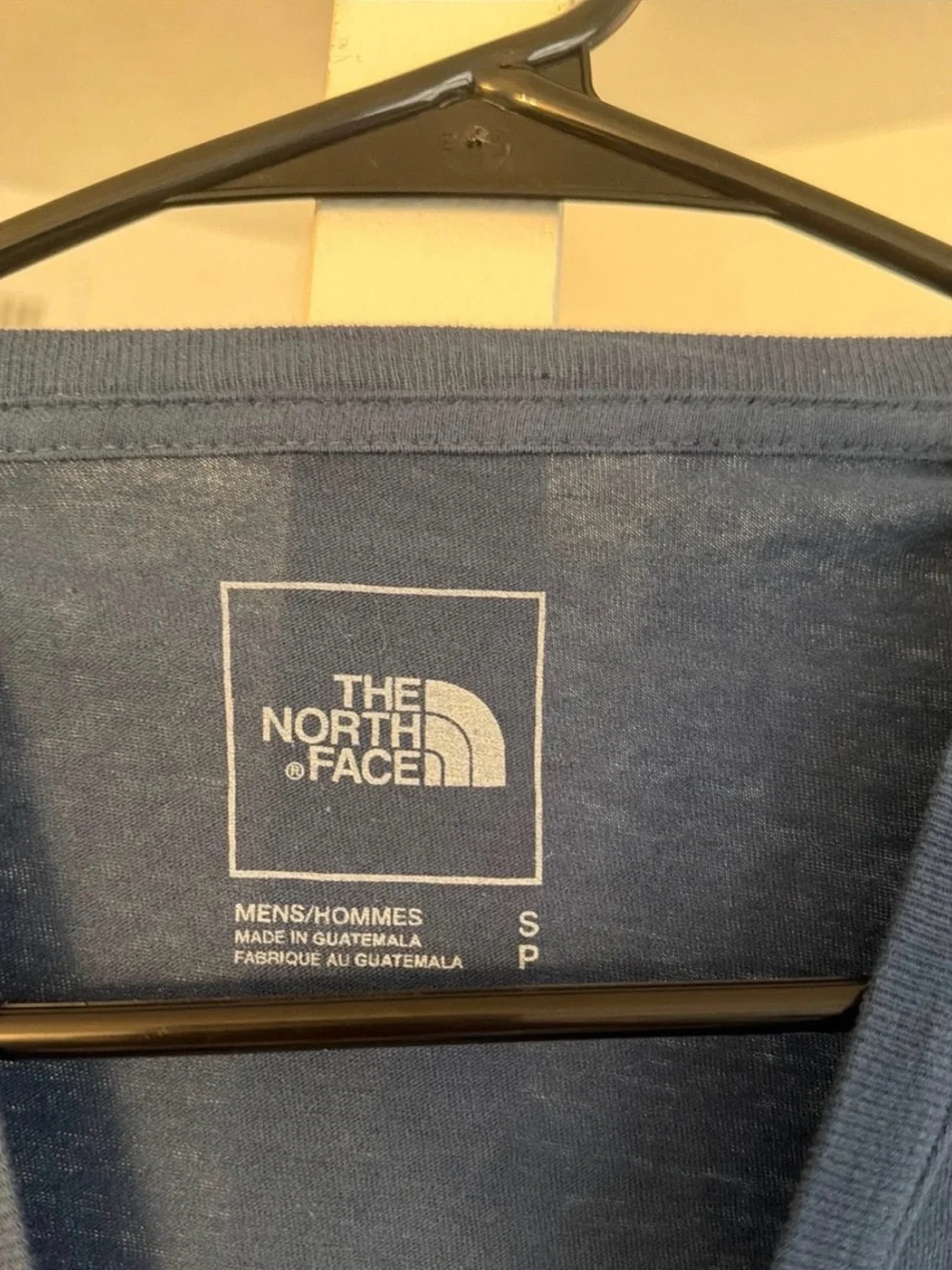 The North Face Long Sleeve Shirt. Men’s Size Small